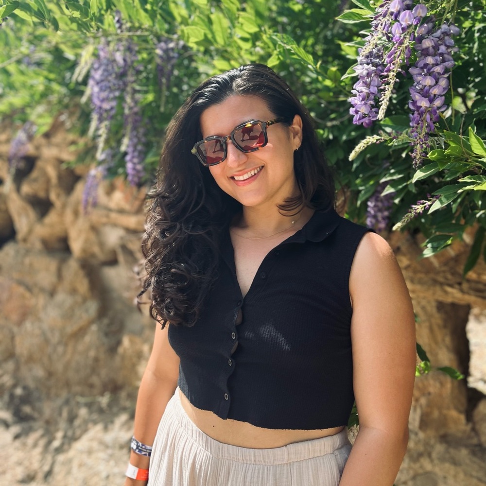 Meet your Posher, Lilia